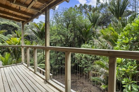 Photo of property in 40 Lone Kauri Road, Karekare, New Lynn, 0772