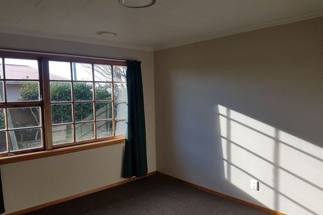 Photo of property in 15 Mortlake Street, Islington, Christchurch, 8042