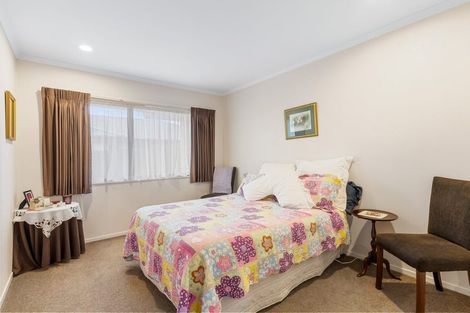 Photo of property in 2/16 Travers Place, Northpark, Auckland, 2013
