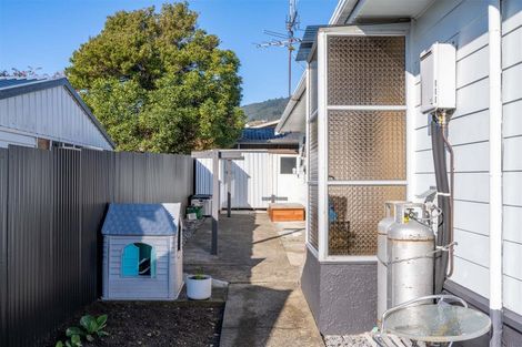 Photo of property in 1/6 Louisson Avenue, Stoke, Nelson, 7011