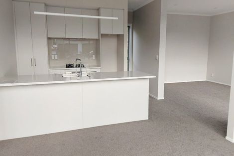 Photo of property in 25 Koreke Close, Kenepuru, Porirua, 5022