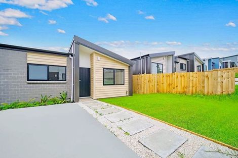 Photo of property in 24a Poruru Close, Papakura, 2110