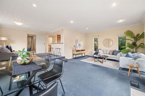 Photo of property in 22 Camberwell Place, Avonhead, Christchurch, 8042