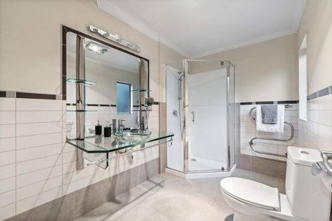 Photo of property in 77c Colwill Road, Massey, Auckland, 0614