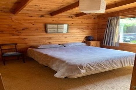 Photo of property in 17 Ivy Terrace, Moana, 7872