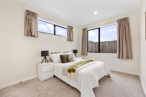 Photo of property in 1 Askerne Drive, Flat Bush, Auckland, 2016