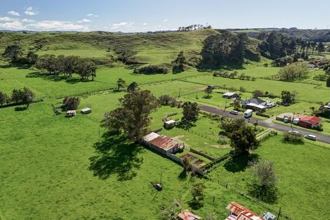 Photo of property in 3 Murray Street, Waitotara, Wanganui, 4588