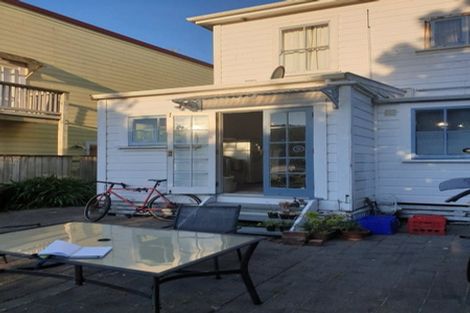 Photo of property in 10 Daniell Street, Newtown, Wellington, 6021