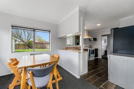 Photo of property in 8 Chelmarsh Place, Highbury, Palmerston North, 4412