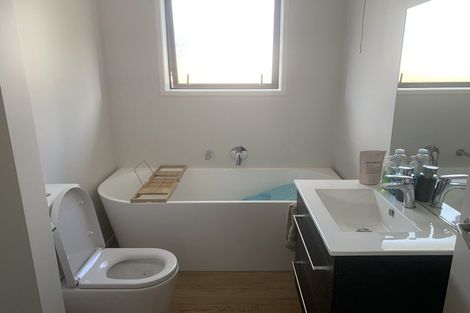 Photo of property in 16 Oldfield Lane, Marton, 4710