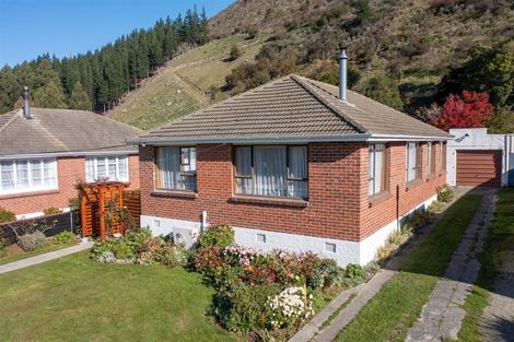 Photo of property in 19 Smith Street, Roxburgh, 9500