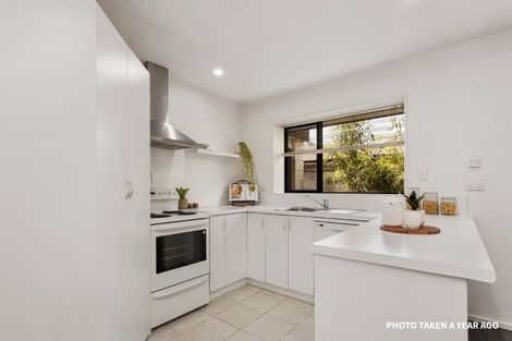 Photo of property in 30 Lees Road, Strowan, Christchurch, 8052