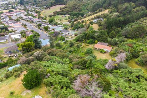 Photo of property in 41 Gardiner Grove, Wainuiomata, Lower Hutt, 5014