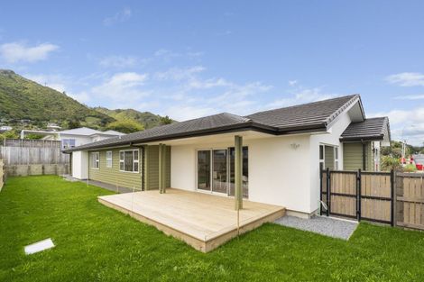 Photo of property in 30 Huia Street, Waikanae, 5036