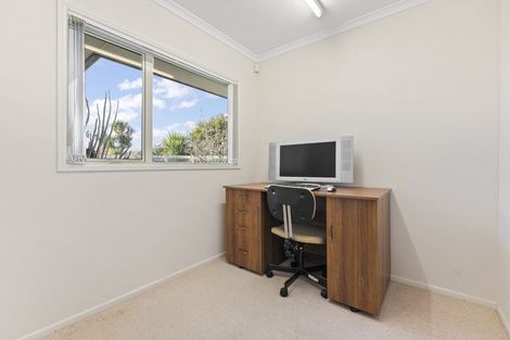 Photo of property in 147 Tukapa Street, Westown, New Plymouth, 4310