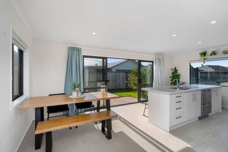 Photo of property in 44 Kapuka Street, Papamoa Beach, Papamoa, 3118