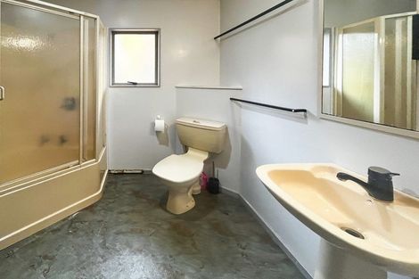 Photo of property in 10 Hau Whiti Place, Kimbolton, 4774