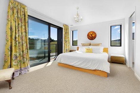 Photo of property in 18 Kotare Drive, Wanaka, 9305