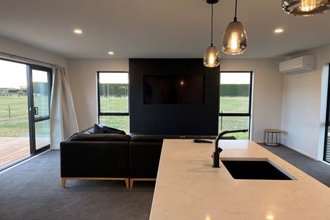 Photo of property in 11 Rakero (pvt) Lane, Fernside, Rangiora, 7471