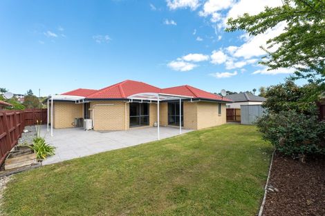 Photo of property in 4 Shiraz Place, Henderson, Auckland, 0612