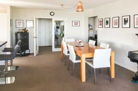 Photo of property in 27 Belleview Terrace, Mount Pleasant, Christchurch, 8081