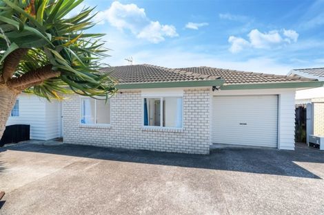 Photo of property in 87 Pooks Road, Ranui, Auckland, 0612