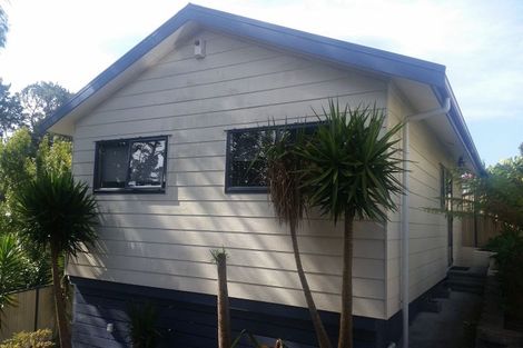 Photo of property in 26 Claverdon Drive, Massey, Auckland, 0614