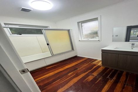 Photo of property in 20 Evans Road, Weymouth, Auckland, 2103