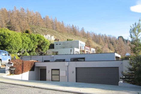 Photo of property in 7a Morrows Mead, Wanaka, 9305