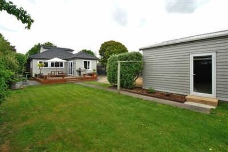 Photo of property in 8 Wilding Street, Saint Martins, Christchurch, 8022