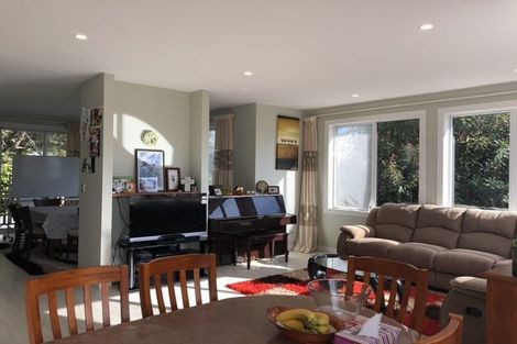 Photo of property in 32a Coronation Road, Hillcrest, Auckland, 0627