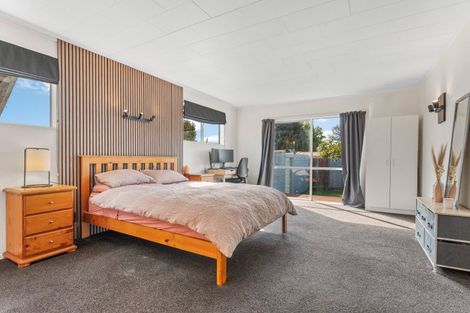 Photo of property in 18 Ngaire Street, Longburn, Palmerston North, 4412