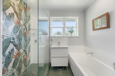 Photo of property in 8 Rakau Street, Havelock North, 4130