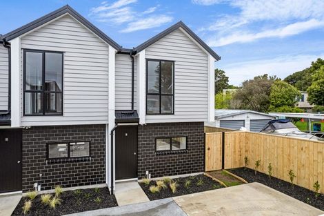 Photo of property in 66e Royal View Road, Te Atatu South, Auckland, 0610