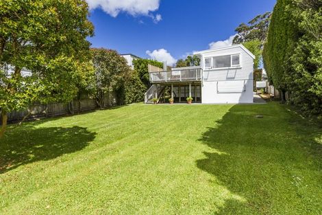 Photo of property in 63 Knights Road, Rothesay Bay, Auckland, 0630