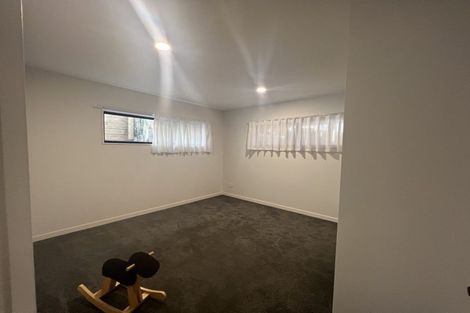 Photo of property in 26 Kiteroa Terrace, Rothesay Bay, Auckland, 0630