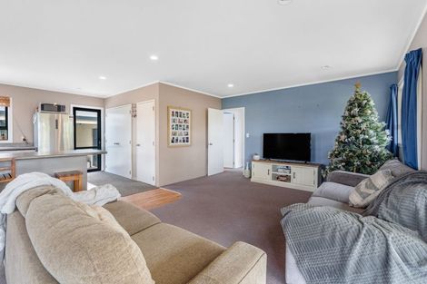 Photo of property in 2768 Martinborough Pirinoa Road, Pirinoa, Featherston, 5772