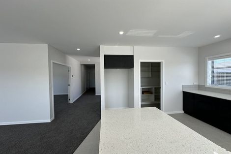 Photo of property in 6 George Yee Place, Taradale, 4112