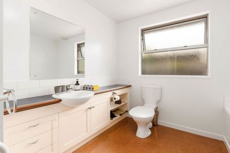 Photo of property in 18 Little Oak Common, Wanaka, 9305