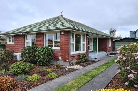 Photo of property in 12 Clouston Street, Saint Martins, Christchurch, 8022