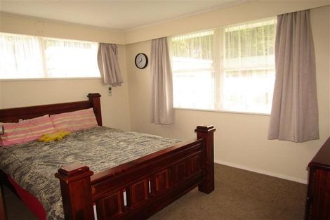 Photo of property in 26 Riversdale Road, Clouston Park, Upper Hutt, 5018
