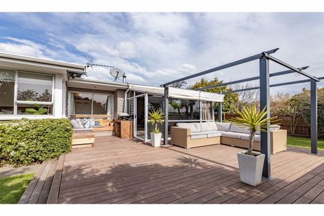 Photo of property in 2 Lomond Place, Woolston, Christchurch, 8062