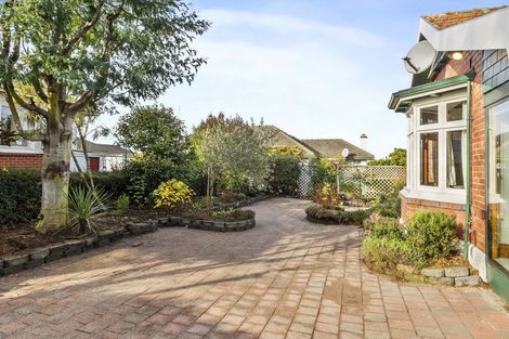Photo of property in 7 Leven Street, Roslyn, Dunedin, 9010