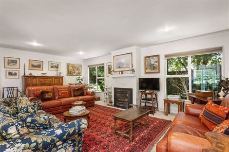 Photo of property in 17 Snowdon Road, Fendalton, Christchurch, 8052