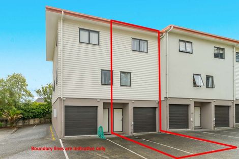 Photo of property in 12/46 Carlos Drive, Flat Bush, Auckland, 2016