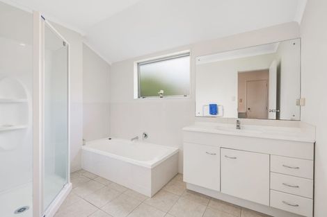 Photo of property in 133a Glendhu Road, Bayview, Auckland, 0629
