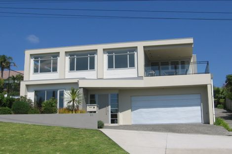 Photo of property in 20a Bournemouth Terrace, Murrays Bay, Auckland, 0630