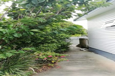 Photo of property in 27 Statesman Street, Henderson, Auckland, 0612