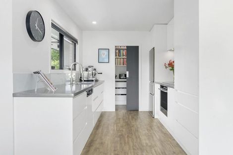 Photo of property in 50 Glen Lynne Avenue, Queenwood, Hamilton, 3210