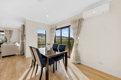 Photo of property in 9 Cloonlyon Drive, Flat Bush, Auckland, 2019